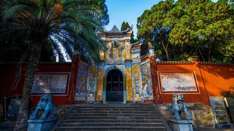 5-Day Shennongding Scenic Area Starry Sky Tent Campground + Shennongjia Tourism Area + Shennong Valley + Baidi Temple + Huanghua Island National Wetland Park