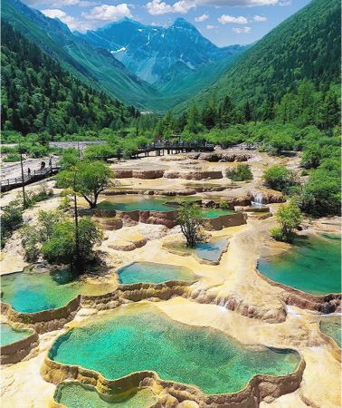 6日•成都+九寨溝+黃龍風景名勝區+都江堰+三星堆博物館+四姑娘山景區
