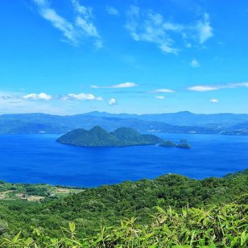 日本北海道札幌+登别+洞爷湖町+函馆+小樽+富良野+美瑛町+白色恋人公园+大沼国定公园+小樽运河+登别地狱谷+小樽音乐盒堂+北一硝子9日8晚私家团