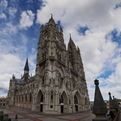 厄瓜多尔基多6日5晚拼小团