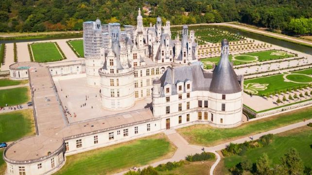 <14天>【易游欧洲 1人成团】欧洲6国畅游·法国+西班牙+卢森堡+德国+荷兰+比利时+巴黎2日深度+阿维尼翁+巴塞罗那+圣塞巴斯蒂安+法兰克福+阿姆斯特丹+香波堡+赠巴黎/巴塞罗那双城Citywalk