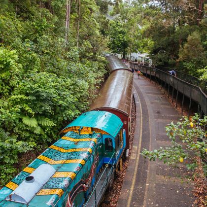 澳大利亚布里斯班+凯恩斯+可伦宾野生动物保护区+大堡礁+库兰达雨林小镇9日7晚拼小团
