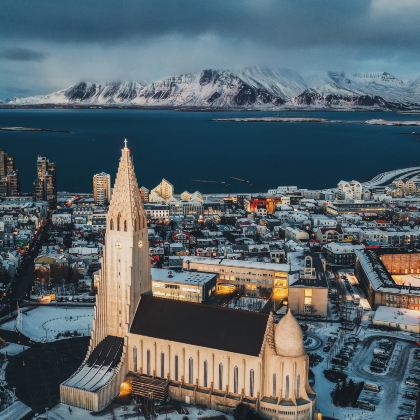 冰岛雷克雅未克+挪威11日9晚跟团游