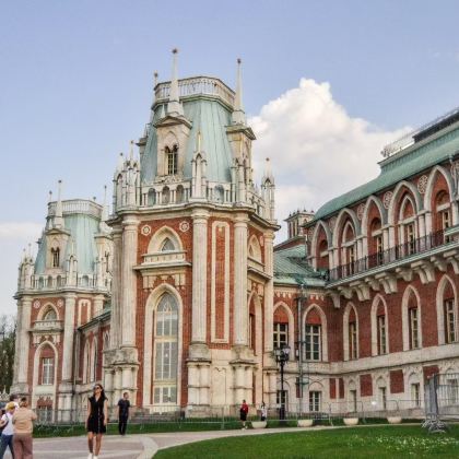 俄罗斯莫斯科+圣彼得堡10日9晚私家团