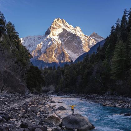 林芝+巴松措+雅鲁藏布大峡谷+鲁朗景区3日2晚拼小团