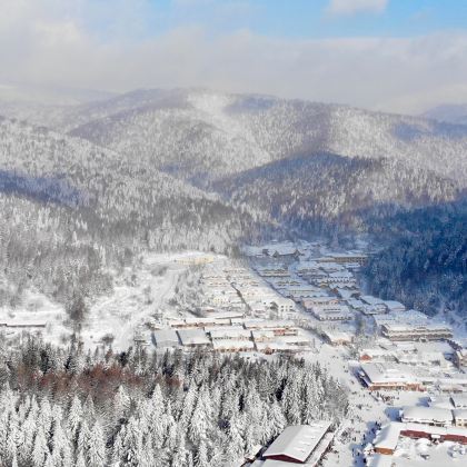 雪乡+漠河+北极村6日5晚拼小团