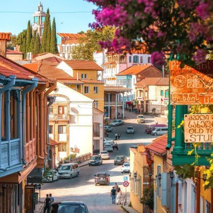 格鲁吉亚+亚美尼亚+阿塞拜疆+梅斯蒂亚+乌树故里13日11晚跟团游