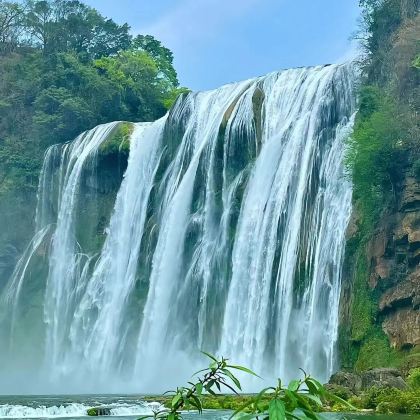 贵阳+荔波+西江千户苗寨+黄果树+梵净山6日5晚跟团游