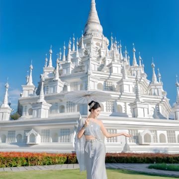 云南昆明+腾冲+芒市+瑞丽+西双版纳8日7晚跟团游