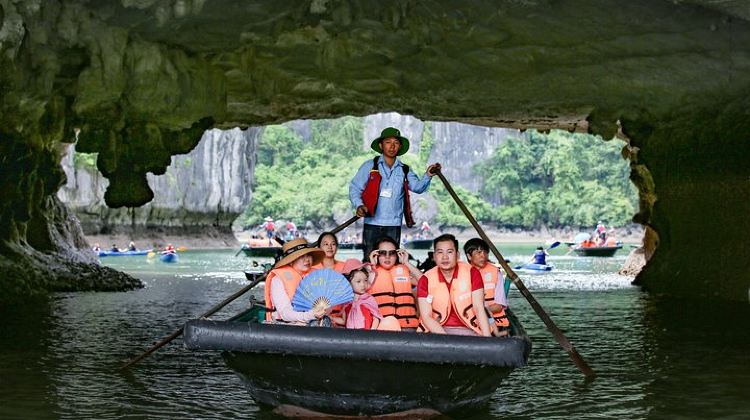 2D1N · Group Tours · 2-Day Oriental Sails Junk Cruise of Halong Bay