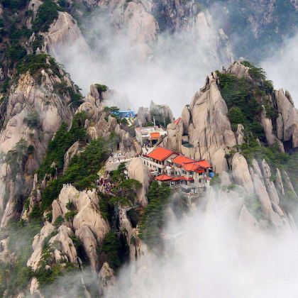 江西南昌+庐山+婺源篁岭景区+黄山+西递+宏村+九华山8日7晚跟团游