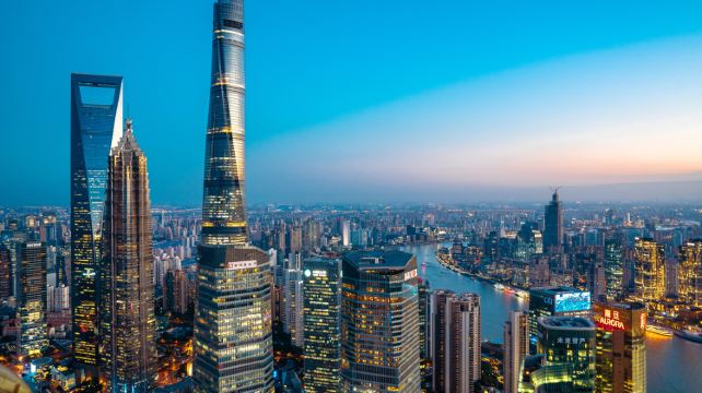 4-Day Essential Shanghai Group Tour· Yuyuan Garden, Sky-High Shanghai Tower & The Bund