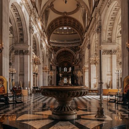 英国伦敦+爱丁堡+约克9日8晚私家团