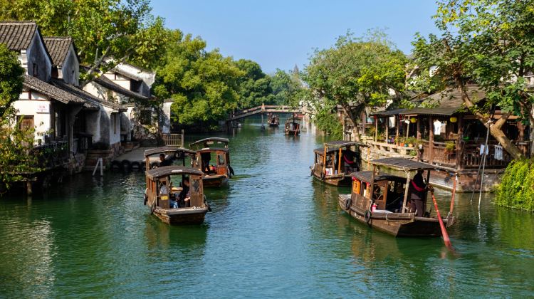 2D1N · Group Tours · Jiangnan Heritage 5-Star Hotel Stay Exclusive Tour for International Travelers: Shanghai Arrival + Wuzhen East Gate Scenic Area