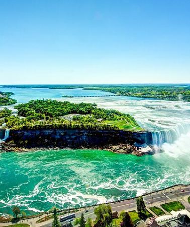 3D2N • Niagara Falls, Toronto and Thousand Islands 3-Day Tour from NYC