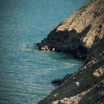 新疆南疆+喀什市+帕米尔高原+和田市+塔克拉玛干沙漠+中国猎鹰之乡9日8晚拼小团