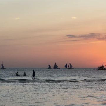 菲律宾马尼拉市+长滩岛+宿务+薄荷岛13日12晚拼小团