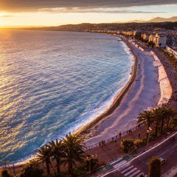 法国+米兰+威尼斯+巴塞罗那14日13晚跟团游