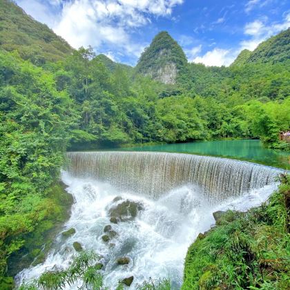 贵州贵阳+黄果树景区+梵净山+荔波+西江千户苗寨+镇远6日5晚跟团游