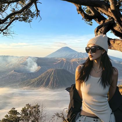 印度尼西亚泗水+巴厘岛+雅加达首都特区+婆罗浮屠+布罗莫火山+赛武千层瀑布+佩妮达岛9日7晚私家团