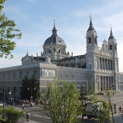 西班牙马德里+巴塞罗那7日6晚私家团