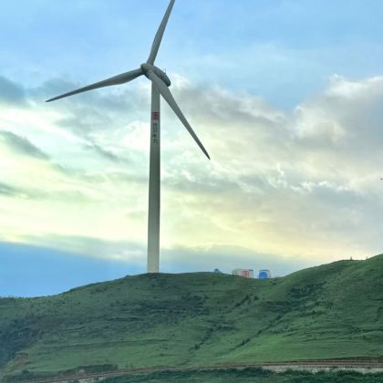 黄果树景区+乌蒙大草原+织金洞+织金大峡谷5日4晚拼小团