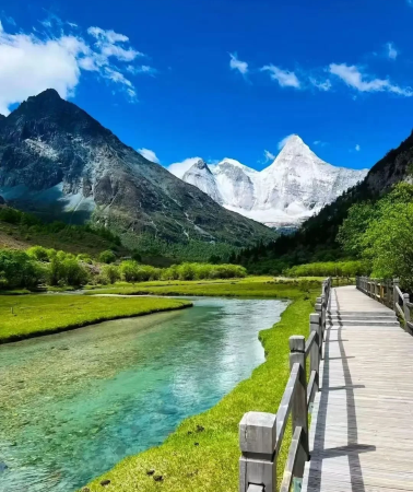 8D7N•Chengdu + Daocheng Yading + Mount Siguniang + Moshi Park Scenic Area + Yuzixi + Xinduqiao Town