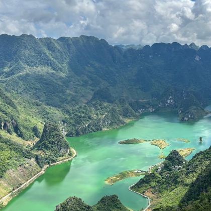 广西南宁+德天瀑布+伏那秘境+白头叶猴生态旅游区+三娘湾+峒那屿湾景区+明仕田园5日4晚拼小团