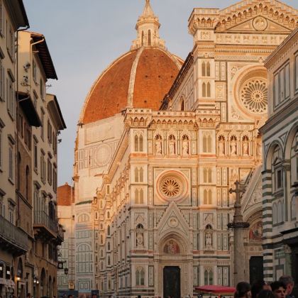 意大利米兰+维罗纳+克雷马+多洛米蒂山脉+佛罗伦萨+罗马8日7晚拼小团