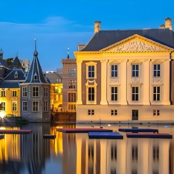 荷兰羊角村+海牙+鹿特丹+比利时安特卫普+布鲁塞尔10日9晚私家团