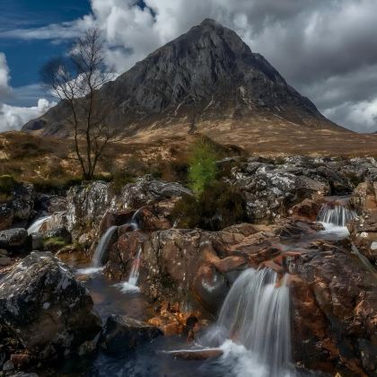 英国爱丁堡+因弗内斯+天空岛+苏格兰高地+斯特灵6日5晚私家团