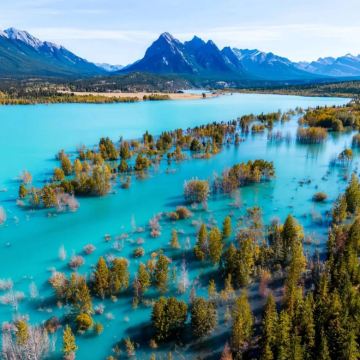 加拿大温哥华+卡尔加里+班夫+贾斯珀+埃德蒙顿8日7晚拼小团