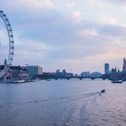 英国伦敦+牛津+剑桥10日9晚拼小团