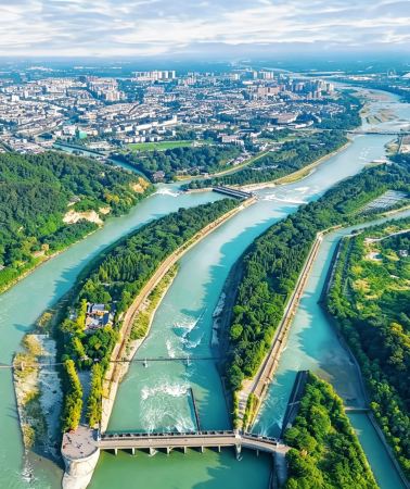 4D3N • 3 cultural treasures + morning pandas: Sanxingdui · Dujiangyan · Wuhou Shrine · Panda Base - 4-diamond hotel & private vehicle included