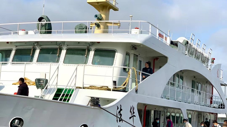 浙江普陀山+洛迦山+33米高南海观音4日3晚跟团游·【禅行普陀】赠3早3正餐+含上行缆车+游海上卧佛洛迦山【宿1晚普陀山岛上海边客栈 可自行看日出日落 纯玩 0购物】登佛顶山 游慧济寺 法雨寺 俯瞰普陀山全景 纯玩