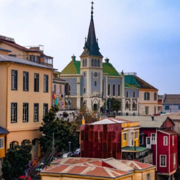 圣地亚哥首都大区+瓦尔帕莱索大区+里约热内卢州+伊瓜苏国家公园+伊瓜苏瀑布+福斯－杜伊瓜苏11日10晚私家团