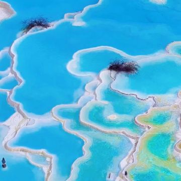 成都+九寨沟+黄龙风景名胜区+四姑娘山景区6日5晚私家团