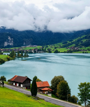 9D8N • France + Switzerland + Italy Panoramic In-depth Tour "Includes taxes and fees worth 200 Euros" Jungfrau First + Cinque Terre sightseeing train + Siena Old Town + Cypress Path