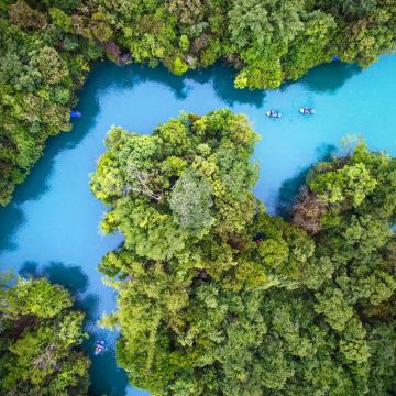 贵州黄果树景区+西江千户苗寨+荔波4日3晚拼小团