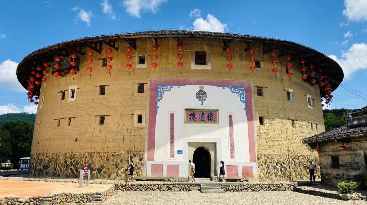 2-Day Private Getaway to Xiamen: Wander Gulangyu Island and Discover Centuries-old Hakka Tulou in Yunshuiyao