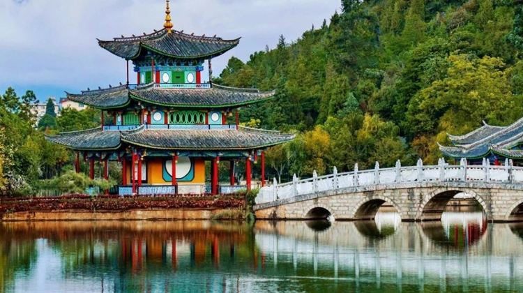 8D7N · Group Tours · Dali Erhai + Lijiang + lugu Lake + Yulong Snow Mount. 8 pax EN group and Exclusive for International Visitors