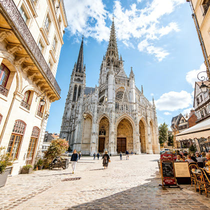 法国10日9晚私家团