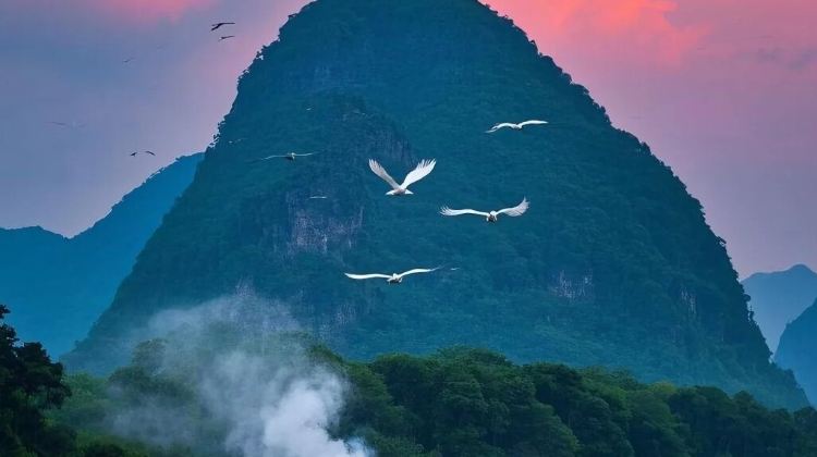 5D4N · Private Tours · China + Guilin + Yangshuo + Guilin Li River Scenic Area