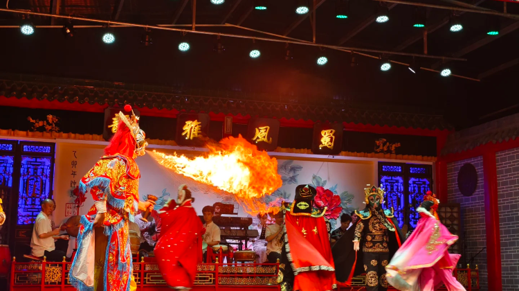 5-Day Explore Sichuan: Panda Base, Dujiangyan, Qingcheng Mt, Sanxingdui Museum, Chengdu city walk. Stay downtown hotels. Free Sichuan Opera face-changing + specialty dinner.