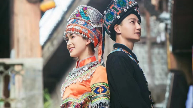 長沙+張家界+大峽谷+武陵源+天門山+鳳凰古城6日5晚跟團遊·雲起瀟湘+20人純玩+3月限時贈送玻璃橋門票20個名額+航空巴士+6大VIP通道+耳麥