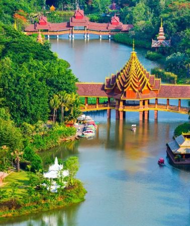 5D4N • Xishuangbanna: Manting Park Photoshoot + Night Tour of the Tropical Botanical Garden + Wild Elephant Valley + Fruit-Decorated Boat Cruise  or FUNSIX Six-Nations Music Festival