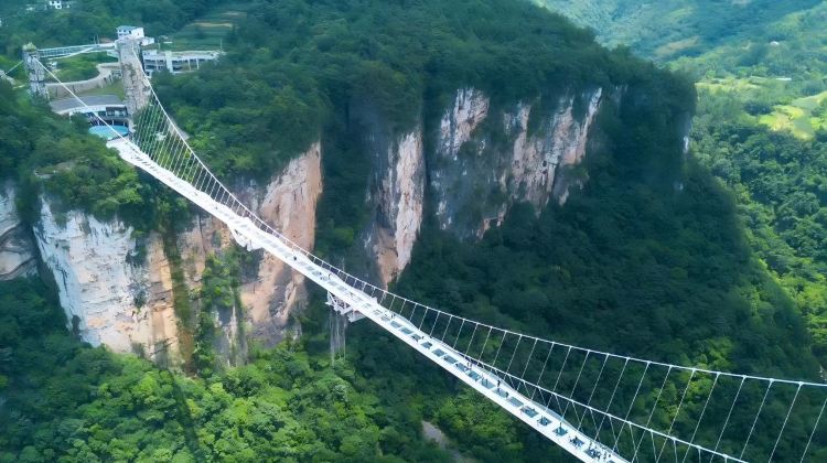 6D5N · Private Tours · Zhangjiajie National Forest Park + Zhangjiajie Grand Canyon + Tianmen Mountain National Forest Park + Furong Town + Fenghuang Ancient Town