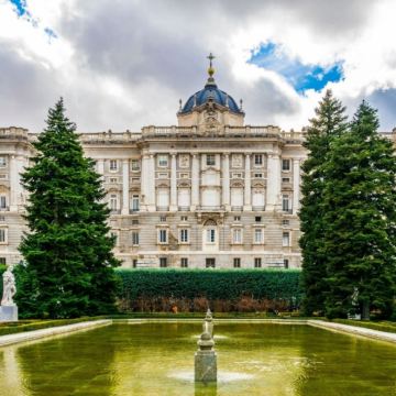 西班牙+塞尔维亚+希腊13日11晚私家团