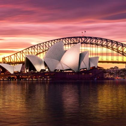 澳大利亚悉尼+悉尼歌剧院+蓝山国家公园+斯蒂芬斯港+斯蒂芬斯港观海豚巡游5日4晚跟团游