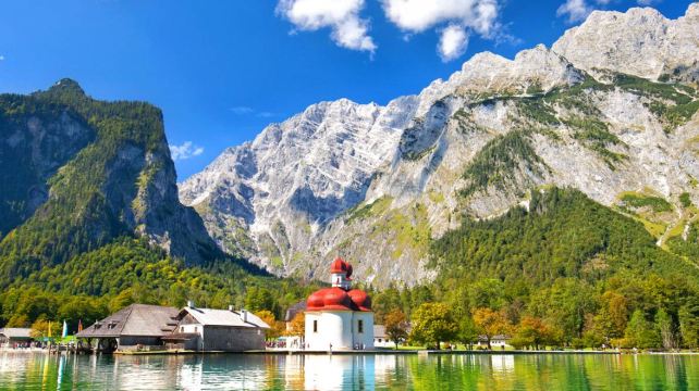 <11天>【铁发 童话德国 湖光山色瑞士】文化自然双重享受·苏黎世+伯尔尼+因特拉肯+柏林+迪士尼原型新天鹅堡+欧洲屋脊少女峰+爱的迫降同款滑翔伞+壮阔莱茵瀑布+西庸城堡+风情古城海德堡+罗腾堡